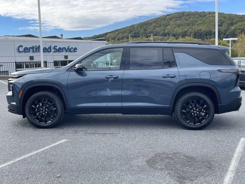 New 2026 Chevrolet Traverse LT w/ Midnight/Sport Edition image 4