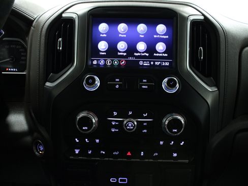 Used 2022 GMC Sierra 3500 Denali w/ Denali Ultimate Package AWD/4WD image 22