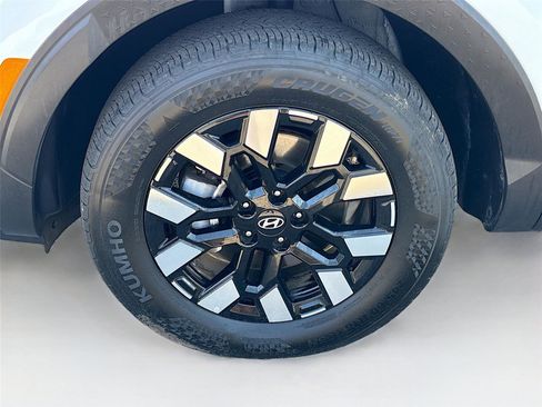 Used 2025 Hyundai Santa Cruz SEL FWD image 30