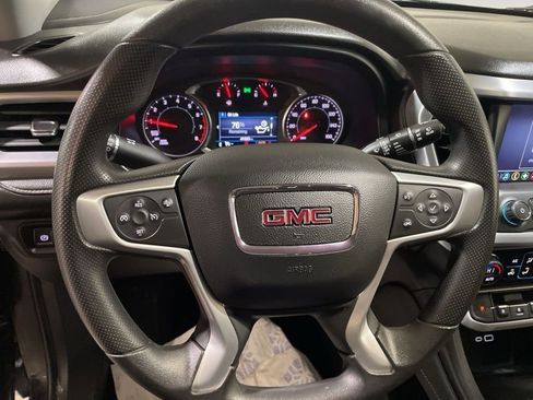 Used 2023 GMC Acadia SLE w/ Driver Convenience Package image 21