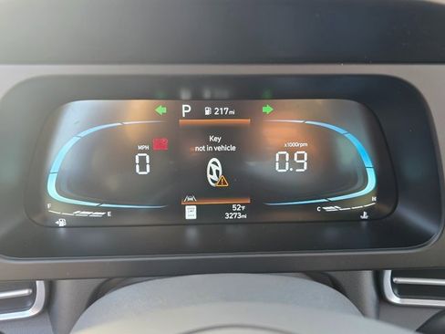 Certified 2025 Hyundai Elantra Sport image 18