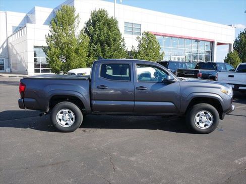 Certified 2023 Toyota Tacoma SR AWD/4WD image 4