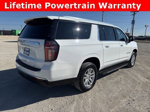 Used 2024 Chevrolet Suburban LT image 7