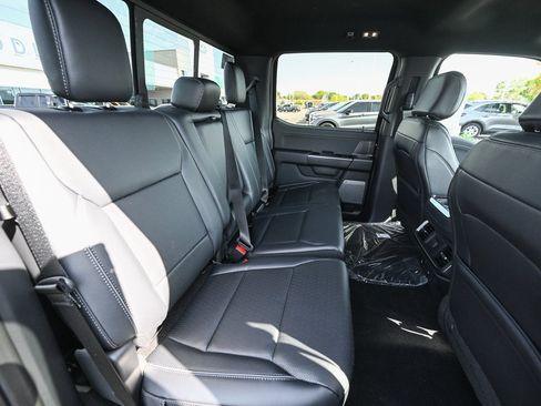 New 2025 Ford F150 Lariat w/ Equipment Group 501A Mid image 23