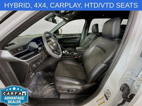 Used 2024 Jeep Grand Cherokee Trailhawk AWD/4WD image 22