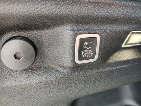 New 2025 Jeep Grand Cherokee L Altitude image 35