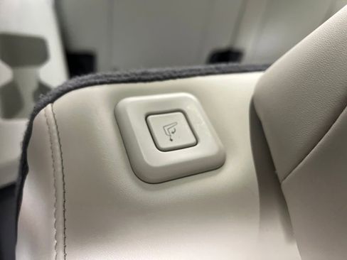 Used 2025 Hyundai Santa Fe SEL image 18