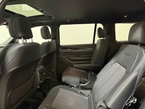 New 2026 Jeep Grand Cherokee L Laredo AWD/4WD image 21
