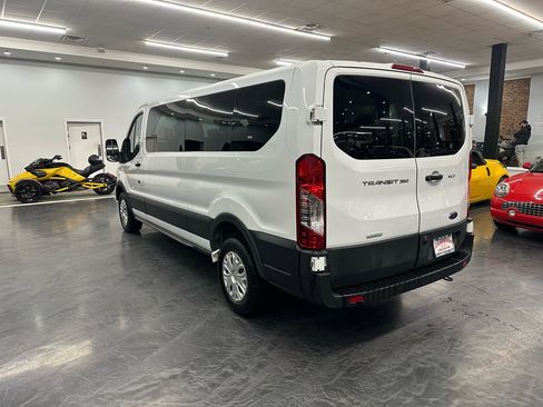 Used 2023 Ford Transit 350 XLT image 7
