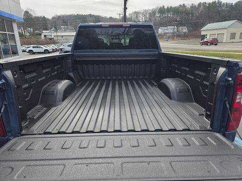 New 2026 Chevrolet Silverado 2500 Custom w/ Custom Value Package image 9