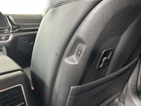 Certified 2024 Kia Sportage EX image 14