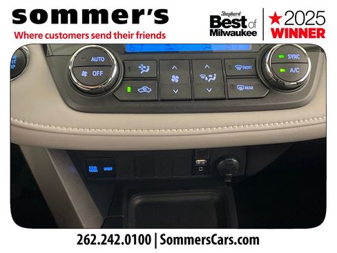 Used 2017 Toyota RAV4 XLE AWD/4WD image 16