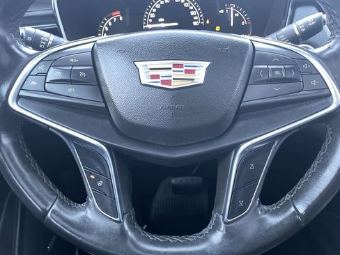 Used 2018 Cadillac XT5 Luxury w/ LPO, Wheel Lock Package image 10