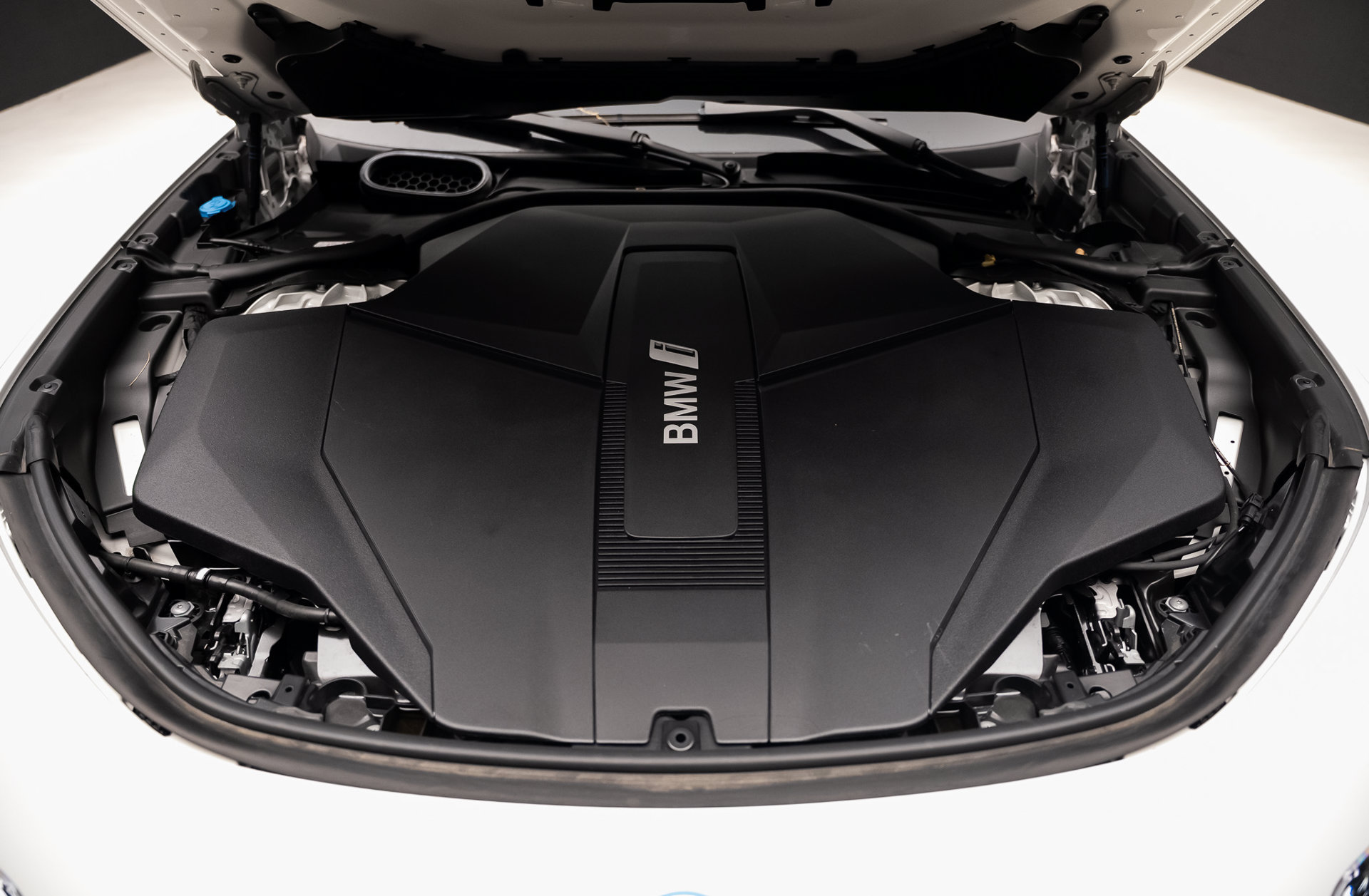 Used 2024 BMW i7 eDrive50 w/ Executive Package RWD image 72