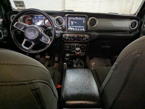 Used 2020 Jeep Gladiator Overland AWD/4WD image 28