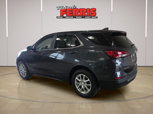 Used 2022 Chevrolet Equinox LT AWD/4WD image 3