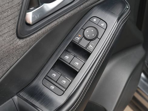 Used 2023 Nissan Rogue SV FWD image 25