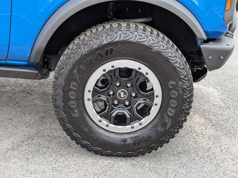 Certified 2021 Ford Bronco Badlands w/ Sasquatch Package AWD/4WD image 12