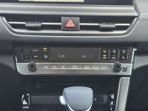 New 2026 Kia Seltos SX image 14