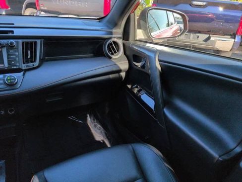 Certified 2016 Toyota RAV4 SE FWD image 16