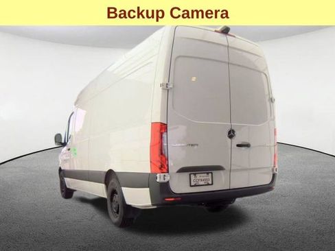 Used 2025 Mercedes-Benz Sprinter 2500 image 8