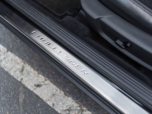 Used 2009 Dodge Challenger SRT8 w/ SRT Option Group II image 43