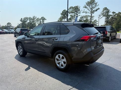 Used 2020 Toyota RAV4 LE FWD image 25