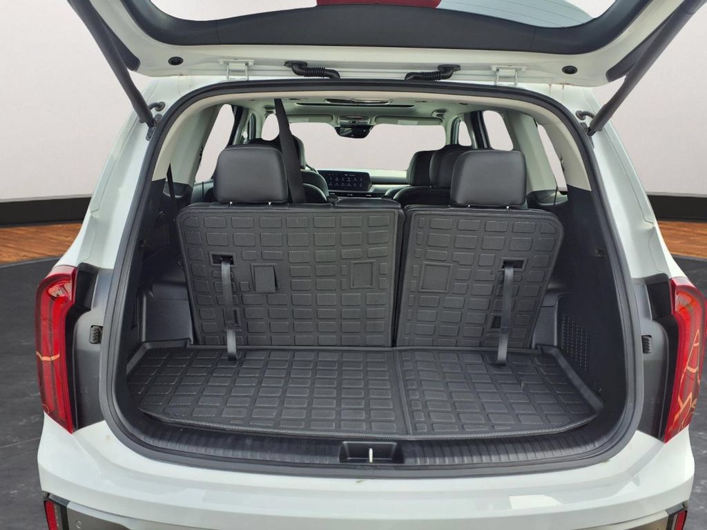 Used 2025 Kia Telluride S AWD/4WD image 25