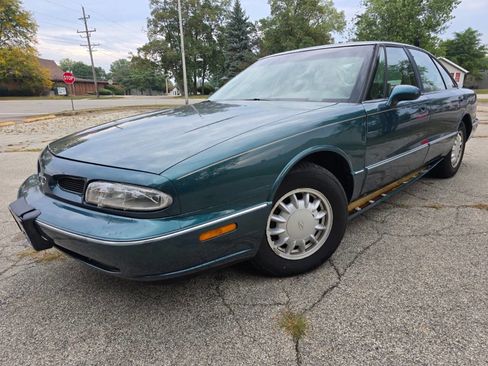 Used 1997 Oldsmobile 88 Royale LS image 1