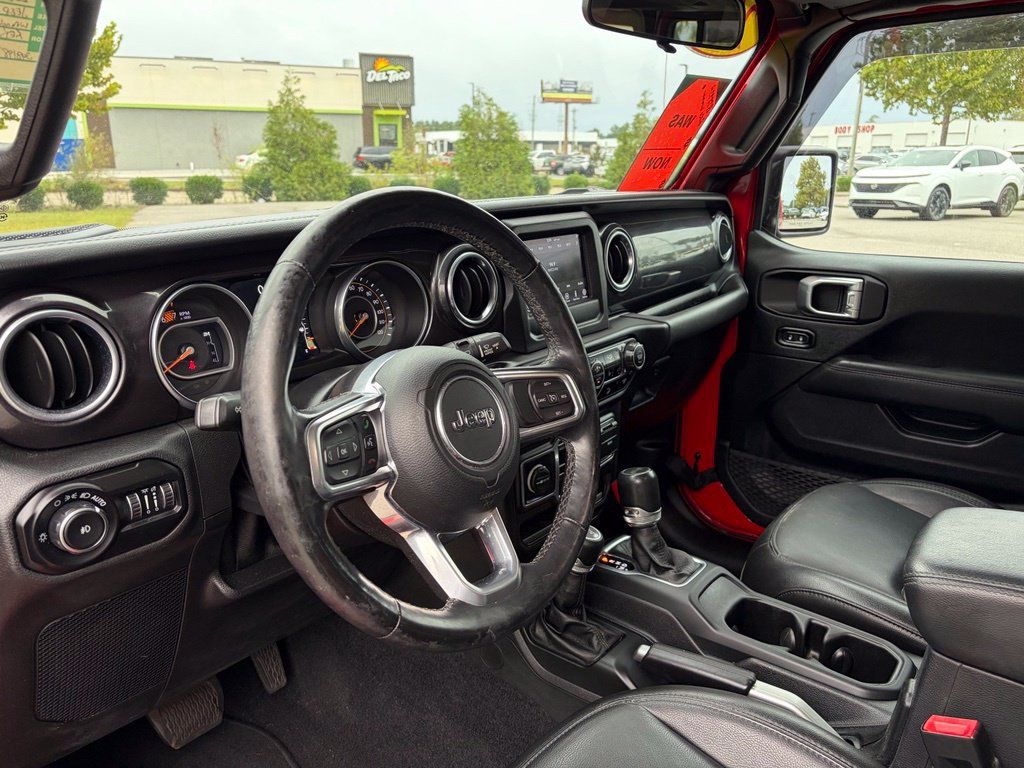 Used 2020 Jeep Wrangler Unlimited Sahara AWD/4WD image 13