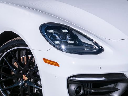 Certified 2023 Porsche Panamera 4 image 37