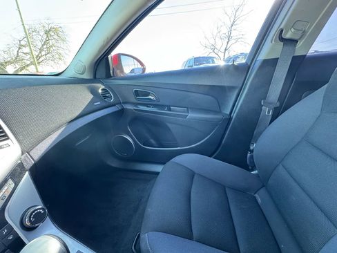 Used 2016 Chevrolet Cruze LT w/ Sun And Sound Package FWD image 21