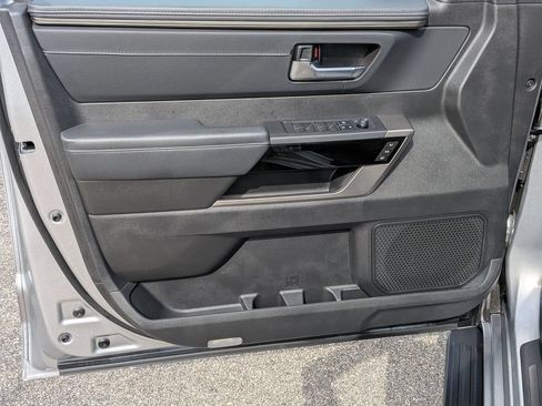 Used 2025 Toyota Sequoia Limited AWD/4WD image 19
