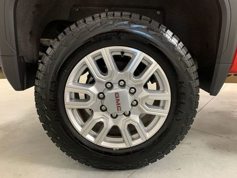 Used 2024 GMC Sierra 2500 SLT w/ SLT Convenience Package image 26