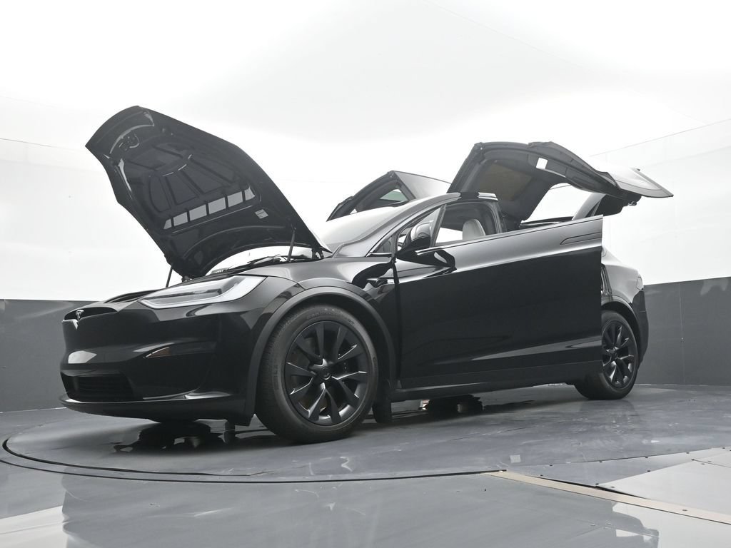 Used 2023 Tesla Model X AWD/4WD image 29