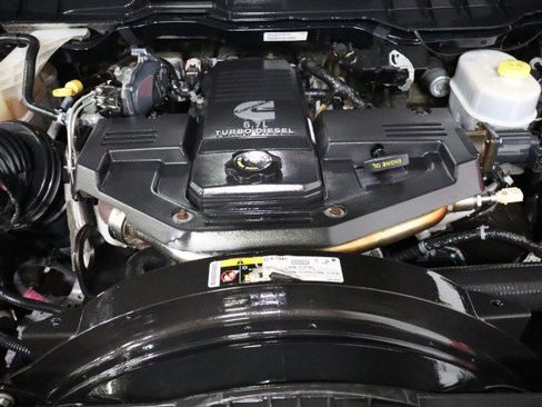 Used 2017 RAM 2500 Tradesman w/ Chrome Appearance Group AWD/4WD image 78