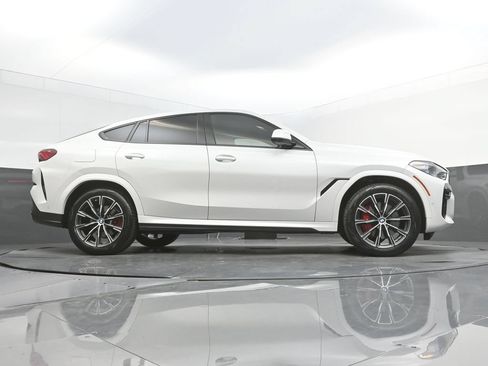 Used 2022 BMW X6 xDrive40i w/ Executive Package AWD/4WD image 47