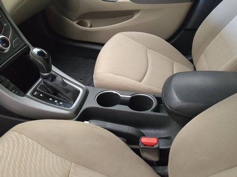 Used 2016 Hyundai Elantra SE FWD image 26