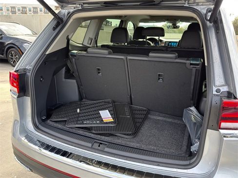 New 2026 Volkswagen Atlas SE image 29
