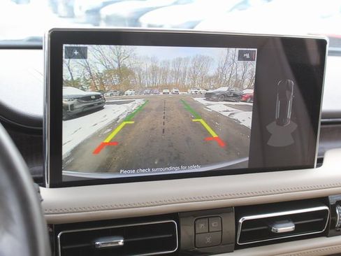 Certified 2022 Lincoln Nautilus Reserve image 23