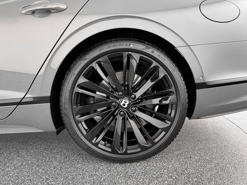 New 2025 Bentley Flying Spur Plug-In Hybrid image 39