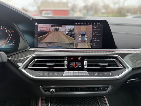 Used 2022 BMW X5 M50i image 24