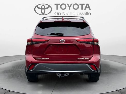 Used 2021 Toyota Highlander Limited AWD/4WD image 5