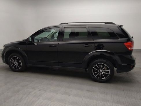 Used 2019 Dodge Journey SE w/ Blacktop Package FWD image 3