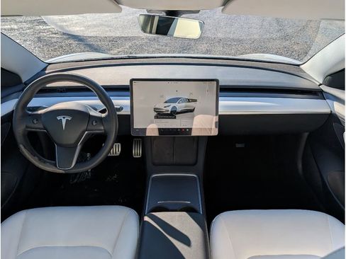 Used 2023 Tesla Model 3 Performance image 29
