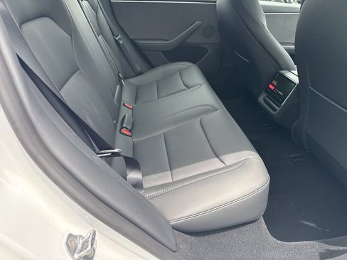 Used 2025 Tesla Model 3 Long Range RWD image 14