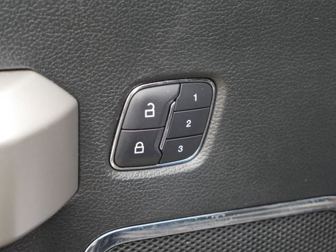 Used 2016 Ford F150 Lariat w/ Equipment Group 502A Luxury image 38