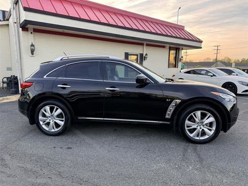 Used 2015 INFINITI QX70 AWD w/ Premium Package image 4