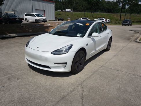 Used 2020 Tesla Model 3 Standard Range Plus RWD image 27