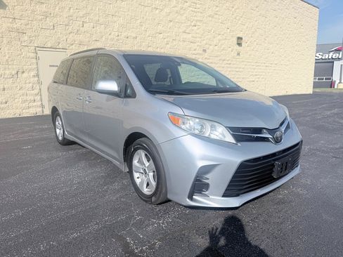 Used 2020 Toyota Sienna LE FWD image 7